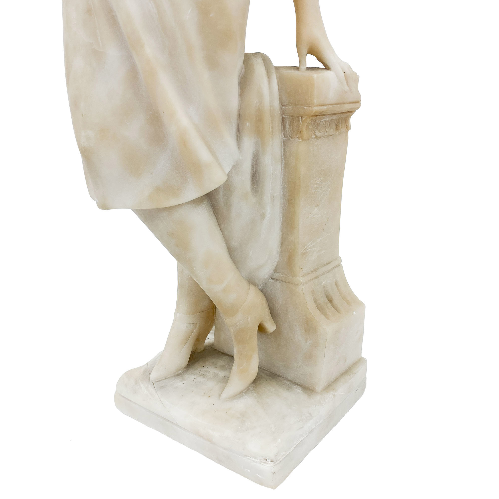 Scultura figura femminile