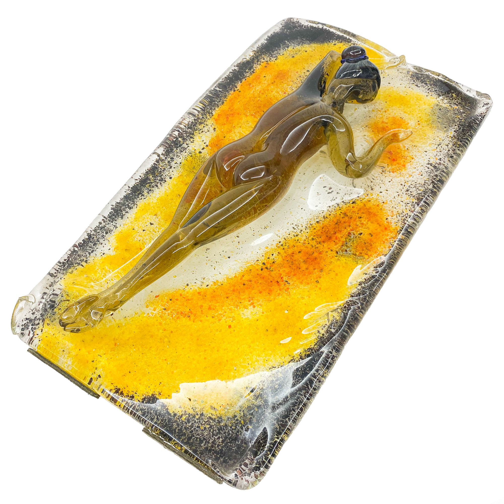 Scultura donna stesa