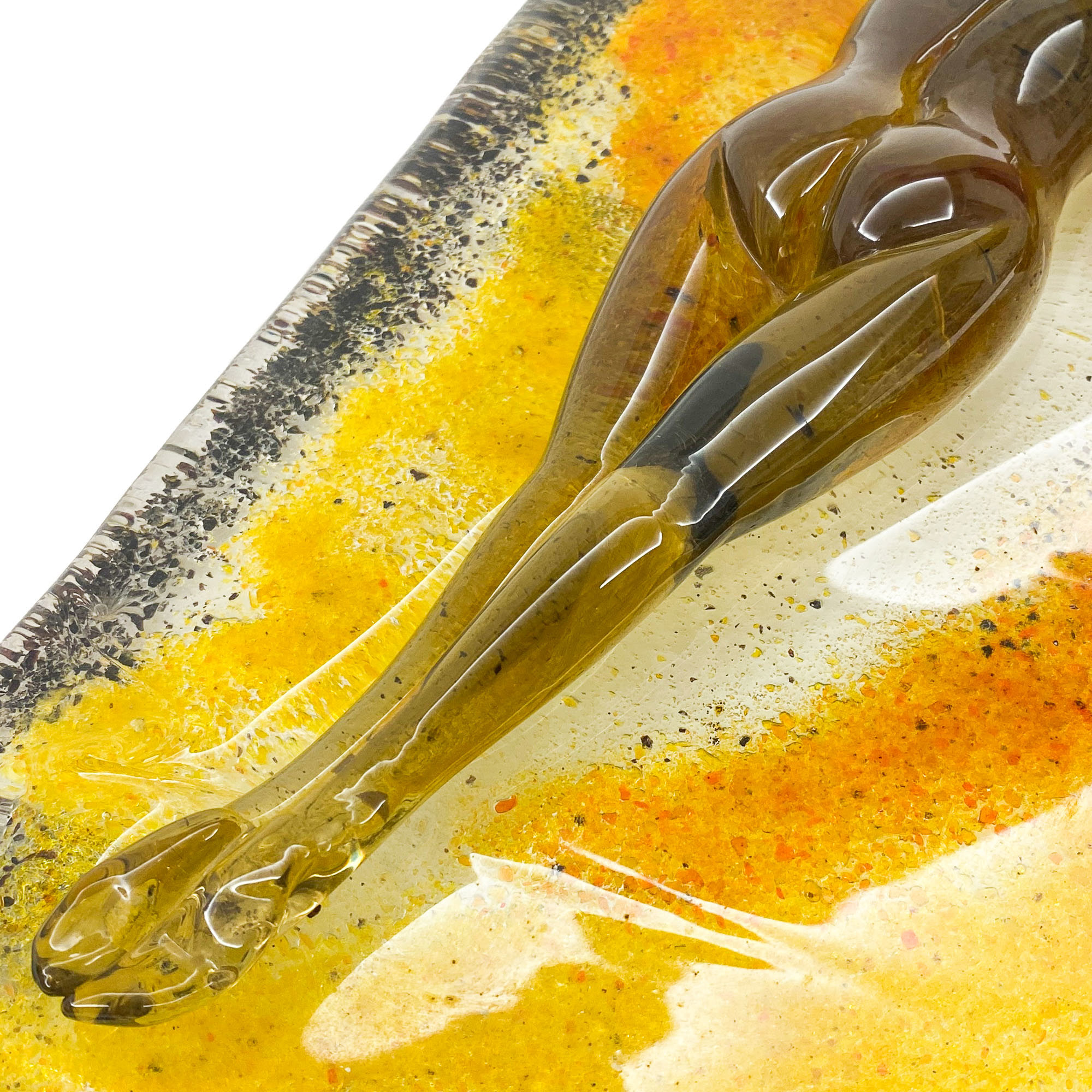 Scultura donna stesa