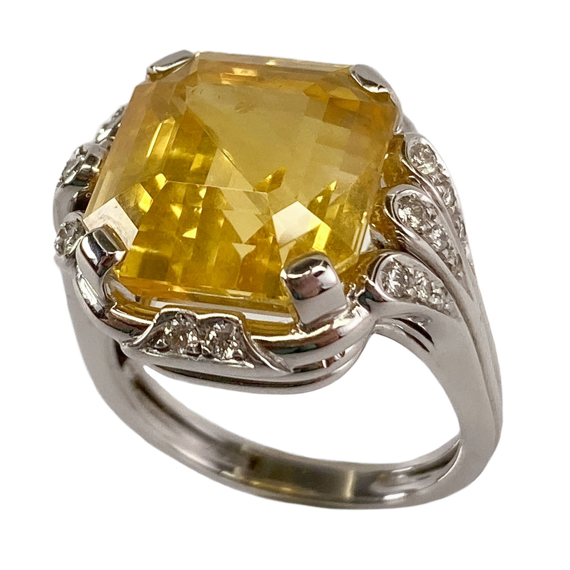 Anello zaffiro giallo