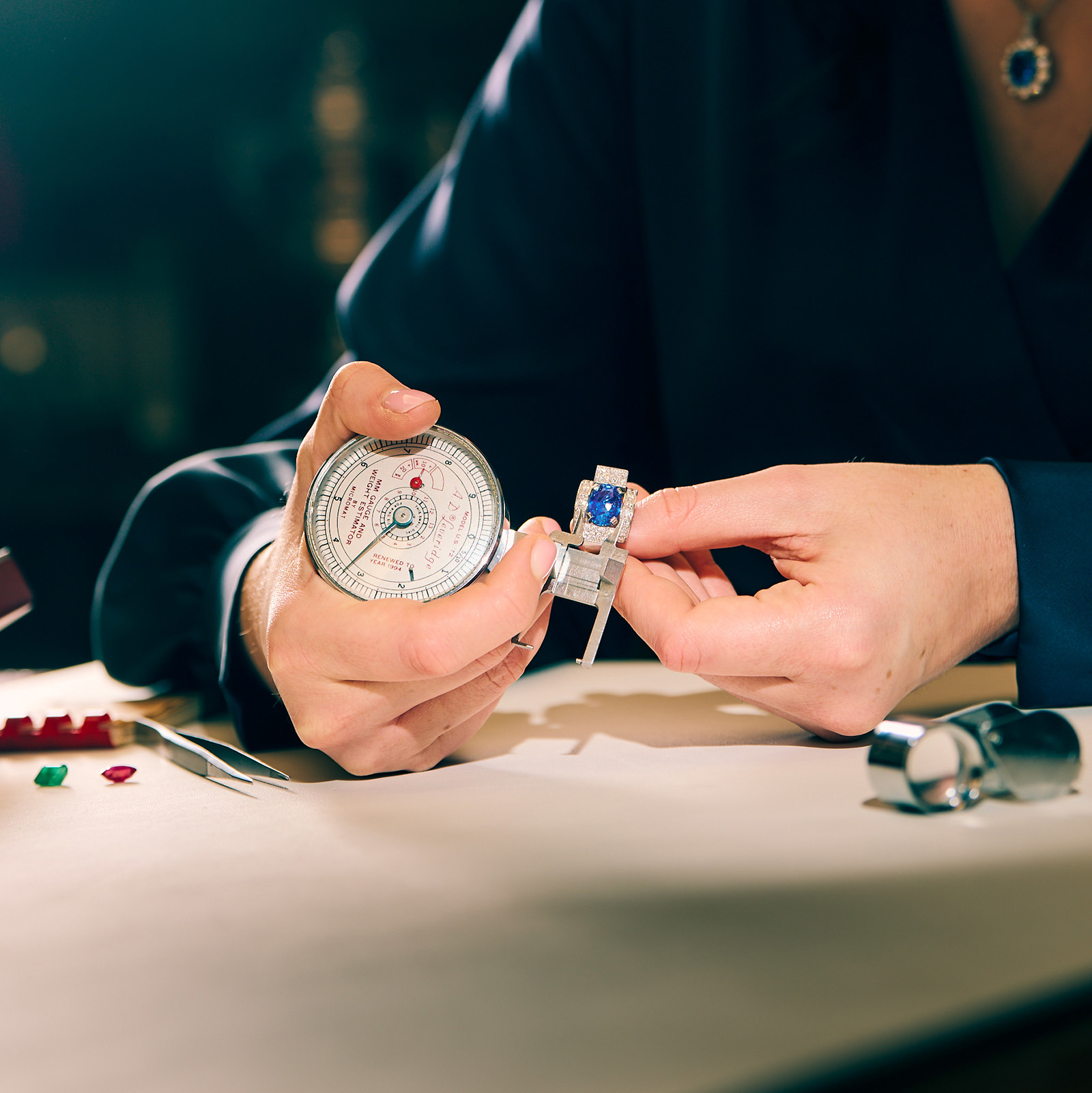 I nostri servizi professionali per i tuoi oggetti antichi