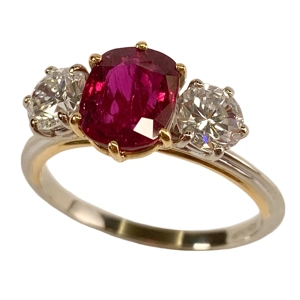 18 karat white and yellow gold ring with ruby and diamonds - Italy 1980s