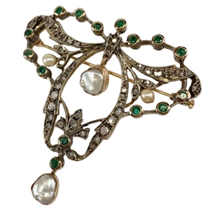 Brooch - pendant in gold and silver with diamonds and pearls - Italy early 1900s